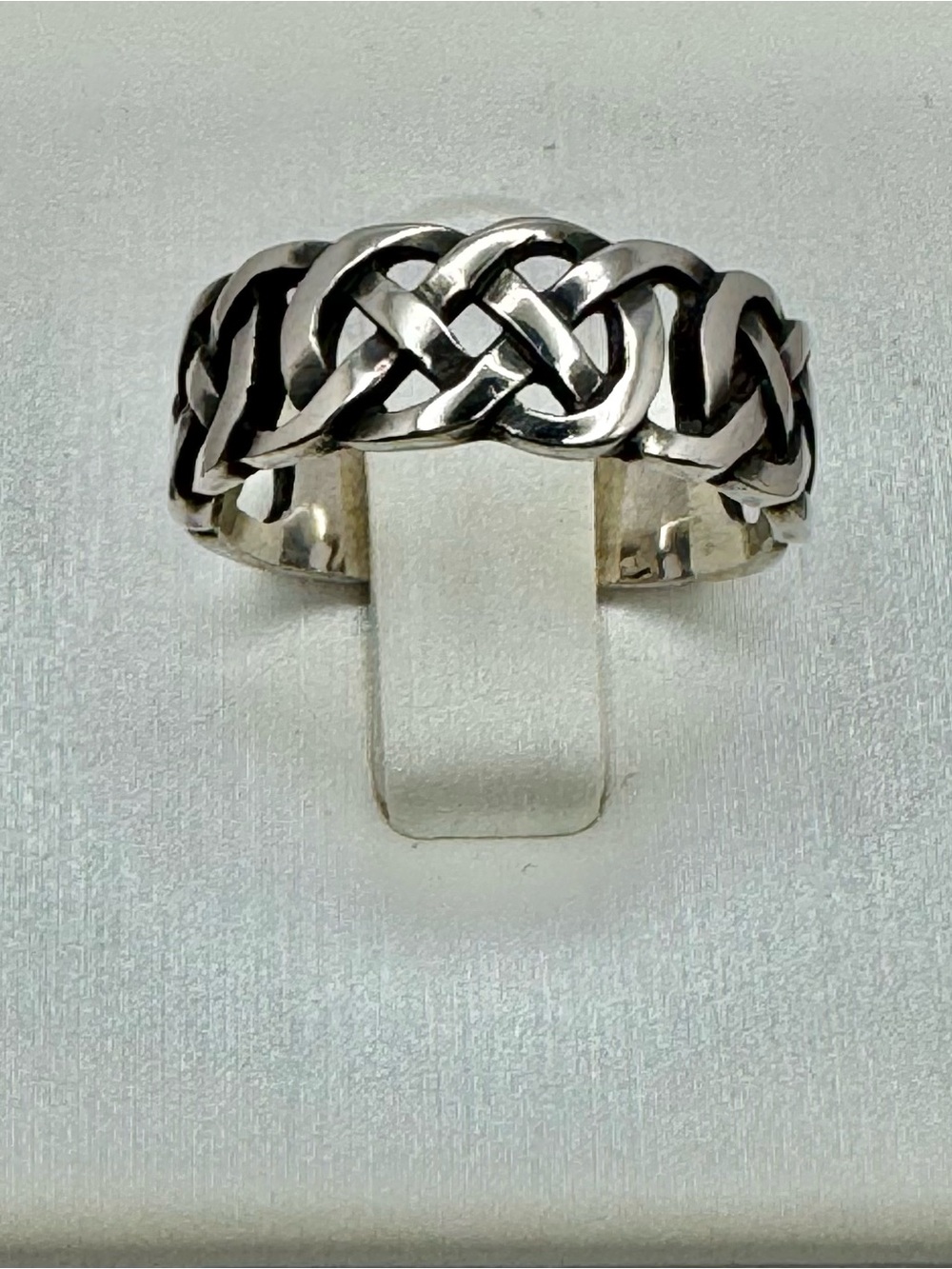 Celtic Knot Sterling Silver Ring Size 6